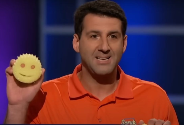 Aaron Krause pitching Scrub Daddy sponge on Shark Tank during the turning point that made it a success story
