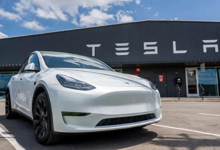 Challenges Faced by Tesla’s Direct Sales Model